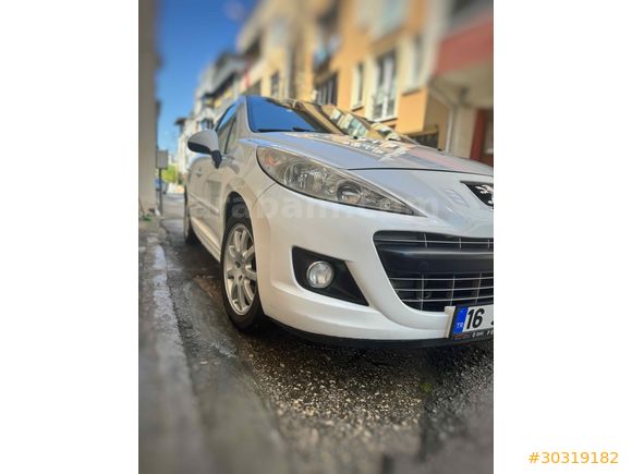 Sahibinden Peugeot 207 1.6 VTi Premium 2011 Model 