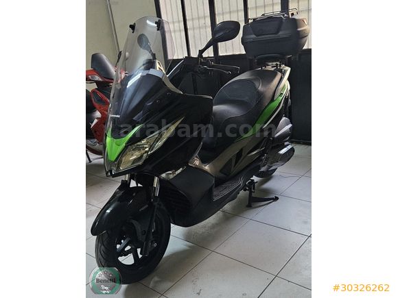KAWASAKİ J 300 YEŞİL-SİYAH