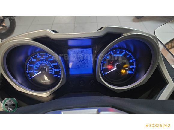 KAWASAKİ J 300 YEŞİL-SİYAH