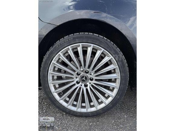 ASSOS AUTODAN VİTO 2022 DÜŞÜK KM Maybach