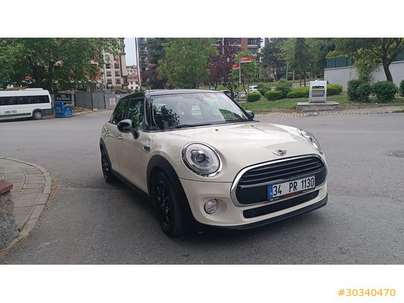 ÖĞRETMENDEN 2015 MINI COOPER DEĞİŞENSİZ KAZASIZ - CAM TAVAN