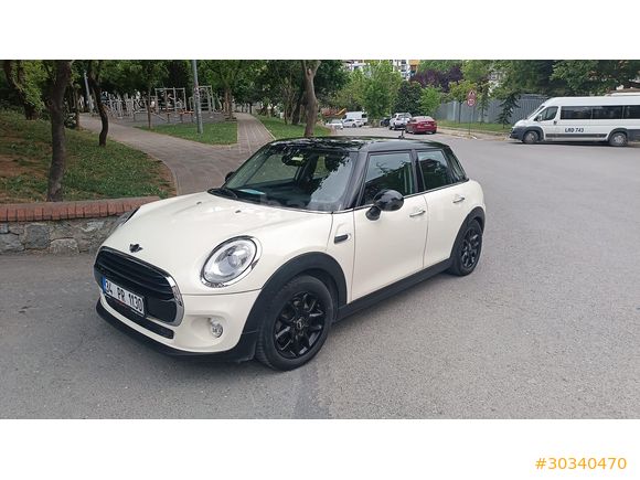 ÖĞRETMENDEN 2015 MINI COOPER DEĞİŞENSİZ KAZASIZ - CAM TAVAN