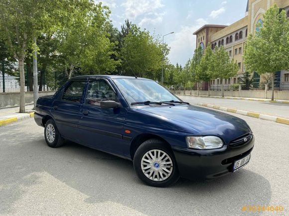 Acil!!! 
Sahibinden Ford Escort 1.6 CL 1997 Model 