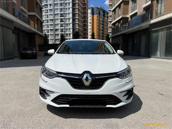 İSTANBULFİLO'DAN MEGANE OTOMATİK HAFTALIK AYLIK YILLIK KİRALAMA