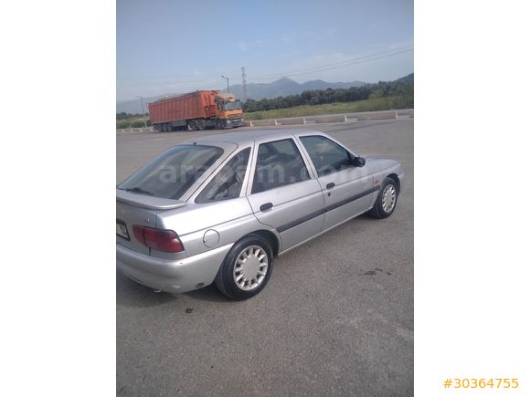 Ford escort 1.6 clx