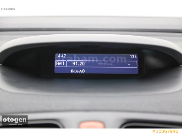 OTOGEN 'den 2014 RENAULT FLUENCE 1.5 DİZEL OTOMATİK TOUCH PAKET