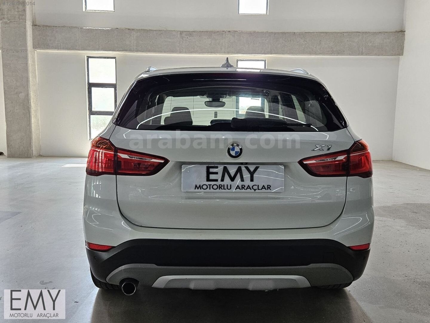 EMY DEN BMW X1 XLINE ISITMA-CAM TAVAN-ELEKTRIKLI BAGAJ 6