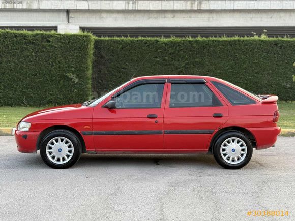 USLU OTOMOTİVDEN KLİMALI FORD ESCORT CLX