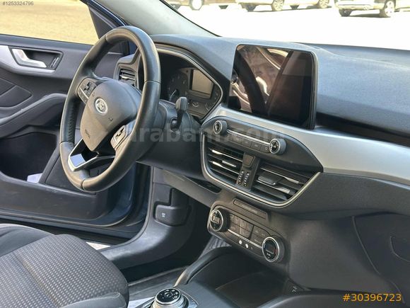 2020 Model focus Titanium otomatik 8 ileri 120 hp eksper raporlu