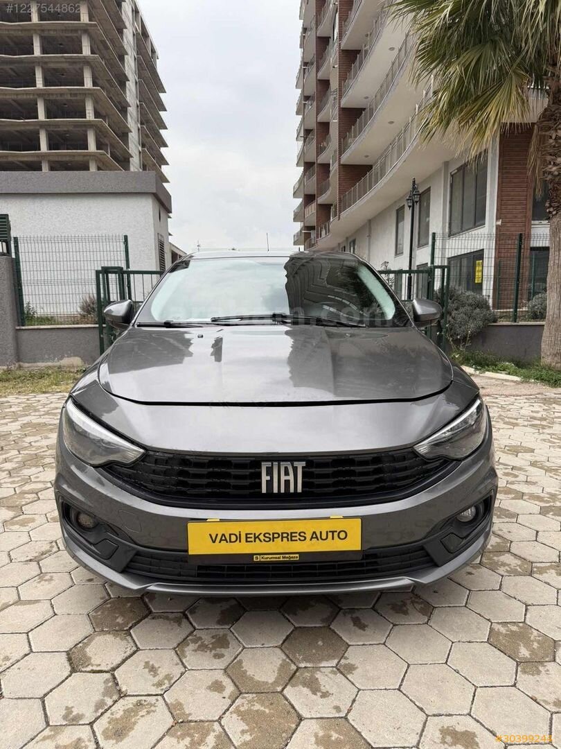 Galeriden Fiat Egea 1.3 Multijet Easy Stil 2021 Model Hatay 215.000 km Kahverengi 1
