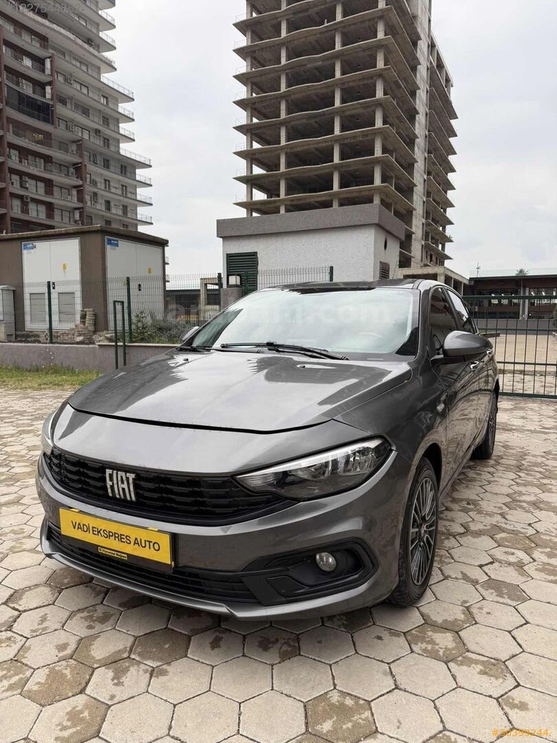 Galeriden Fiat Egea 1.3 Multijet Easy Stil 2021 Model Hatay 215.000 km Kahverengi 2