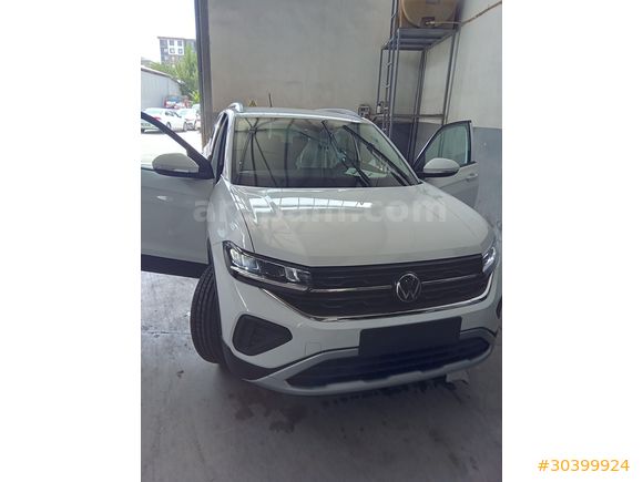 Sahibinden Volkswagen T-Cross 1.0 TSI Life 2024 Model HATASIZ-SIFIR AYARINDA
