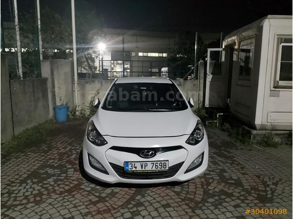 Sahibinden Hyundai i30 1.6 CRDi Style 2013 Model