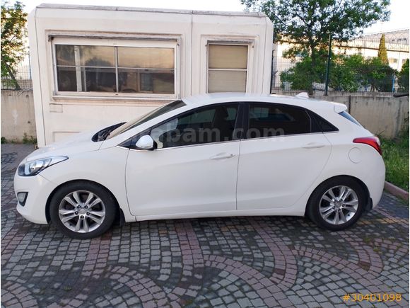 Sahibinden Hyundai i30 1.6 CRDi Style 2013 Model