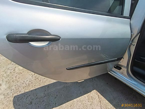Sahibinden Renault Clio 1.5 dCi Authentique 2011 Model Antalya