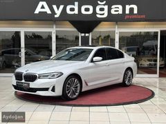 AYDOGAN PREMİUM 2022 BMW 520İ LUXURY LİNE 52.000km HTSZ BOYASIZ