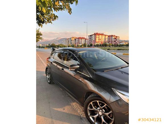 Sahibinden Ford Focus 1.6 Ti-VCT Titanium 2015 Model 