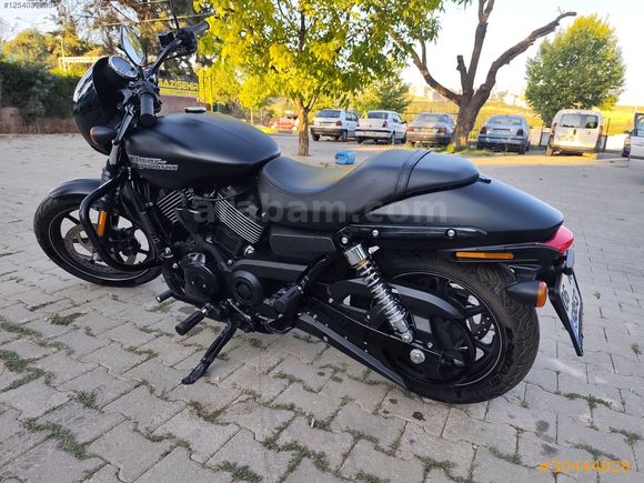 2017 MODEL 15 BİN KİLOMETREDE HATASIZ HASARSIZ Harley-Davidson