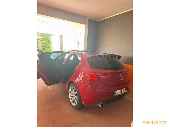 Sahibinden Alfa Romeo Giulietta 1.6 JTD Distinctive 2013 Model 