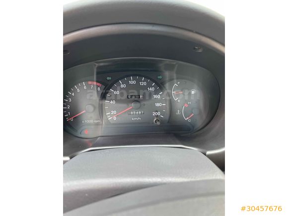 Düşük Km Hyundai Accent 1.5 1.5i GLS 2001 Model 
