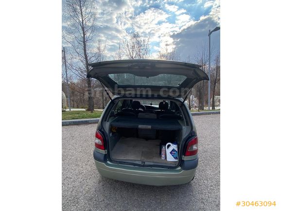 Sahibinden Renault Scenic 1.9 dCi Dynamique 2003 Model