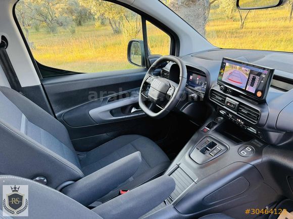 2025 19BİN KM PREMİO PLUS CAM TAVAN HAYALET EKRAN