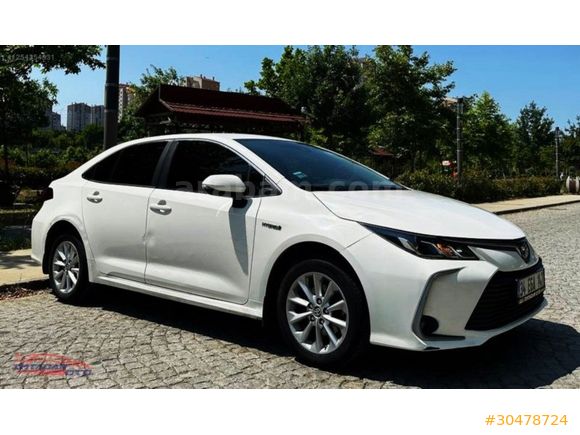 2021 Corolla 1.8 Hybrid Dream e-CVT 95 BİNDE OLUP BAKIMLIDIR