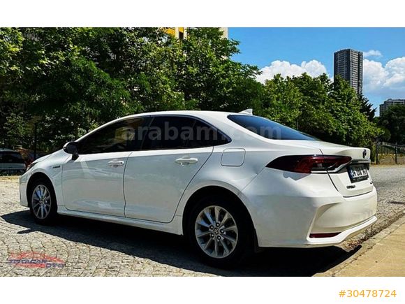 2021 Corolla 1.8 Hybrid Dream e-CVT 95 BİNDE OLUP BAKIMLIDIR