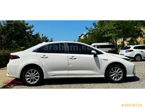 2021 Corolla 1.8 Hybrid Dream e-CVT 95 BİNDE OLUP BAKIMLIDIR
