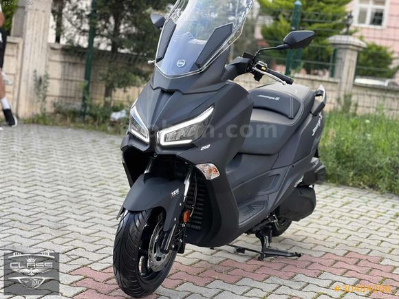 SYM-JOYMAX250 Z PLUS-SIFIR EMSALİ-DÜŞÜK KM-TAKASLI