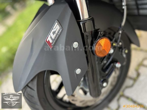 SYM-JOYMAX250 Z PLUS-SIFIR EMSALİ-DÜŞÜK KM-TAKASLI