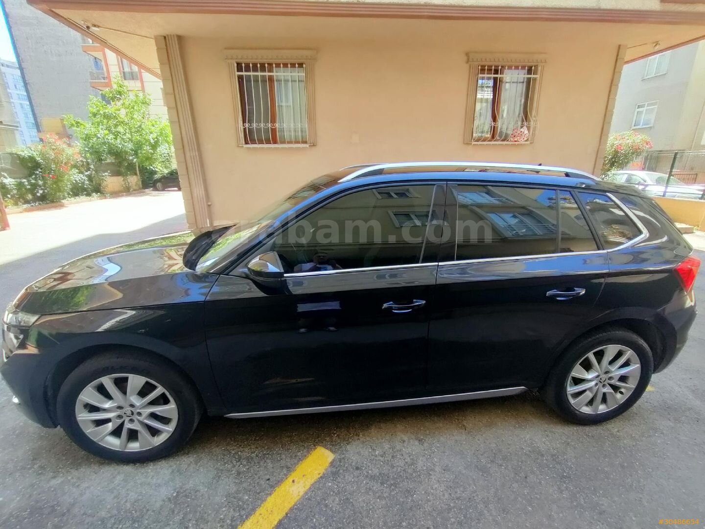 Sahibinden Skoda Kamiq 1.0 TSI Premium 2021 Model İstanbul 87.000 km Siyah 4