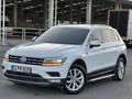 VW Tiguan 2.0 TDI Highline 4Motion Cam Tavan-Elktrk Bagaj-