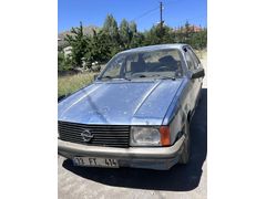 EMSALSİZ ORİJANAL OPEL RECORD
