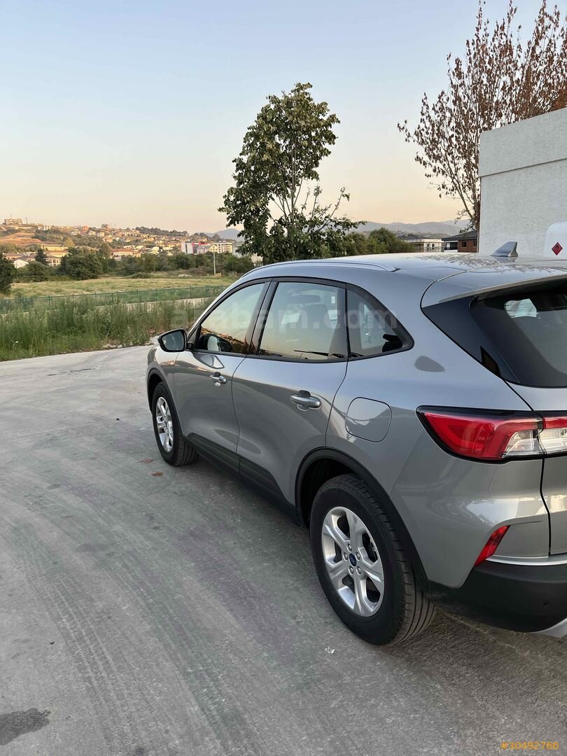 Sahibinden Ford Kuga 1.5 EcoBoost Style 2023 Model Yalova 23.500 km Gri (Gümüş) 5