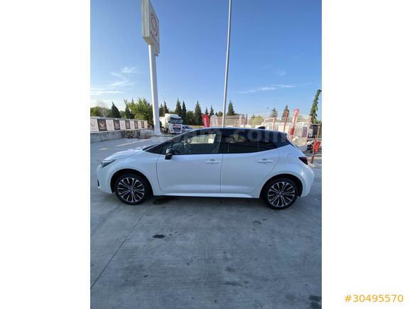 Sahibinden Toyota Corolla 1.8 Hybrid Passion X-Pack 2024 Model 