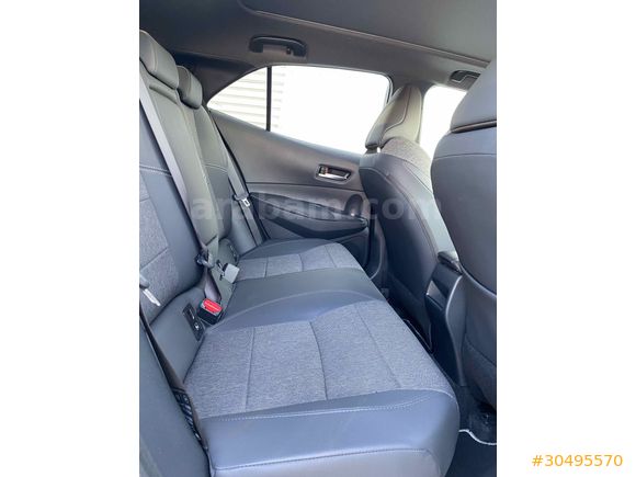 Sahibinden Toyota Corolla 1.8 Hybrid Passion X-Pack 2024 Model 