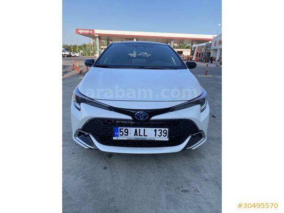 Sahibinden Toyota Corolla 1.8 Hybrid Passion X-Pack 2024 Model 