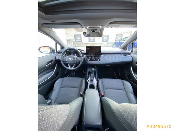 Sahibinden Toyota Corolla 1.8 Hybrid Passion X-Pack 2024 Model 