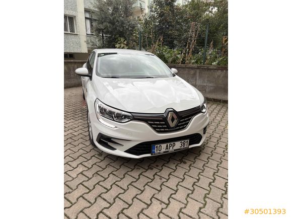 BOYASIZ DEĞİŞENSİZ TRAMERSİZ OTOMATİK MAKYAJLI KASA MEGANE IV