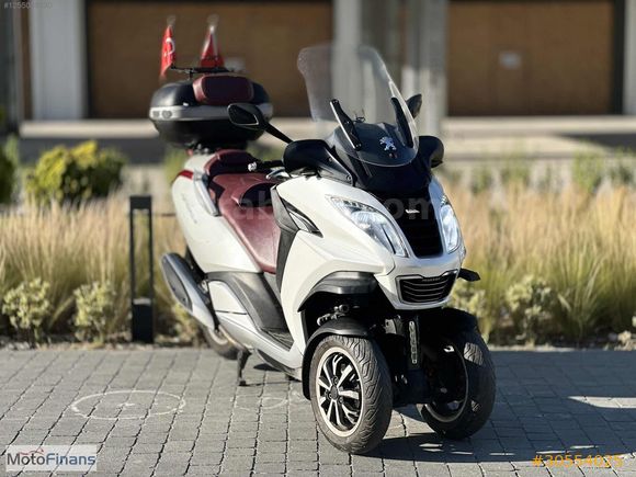 MotoFinans'tan Peugeot Metropolis 400