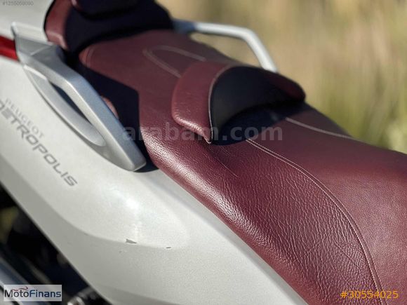 MotoFinans'tan Peugeot Metropolis 400