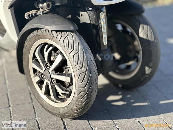 MotoFinans'tan Peugeot Metropolis 400