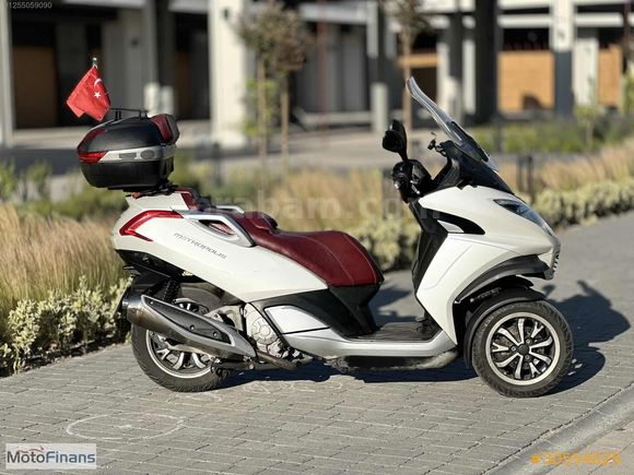 MotoFinans'tan Peugeot Metropolis 400
