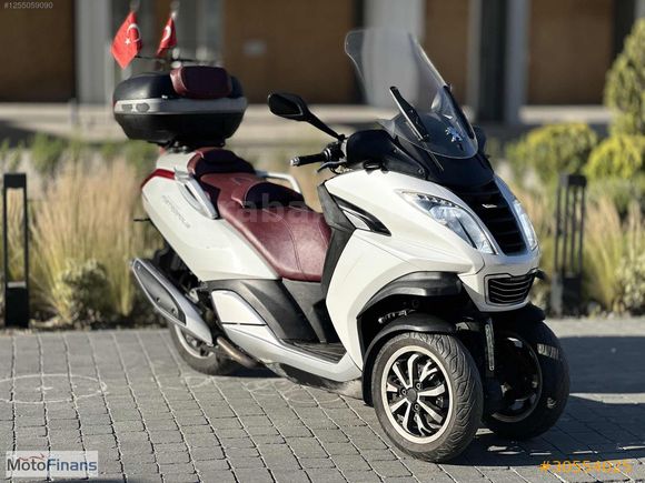 MotoFinans'tan Peugeot Metropolis 400