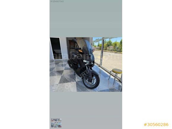 2024 Yamaha X- Max- 250- Tech max Navigasyonlu Mor renk