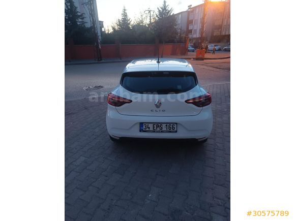 Sahibinden Renault Clio 1.0 SCe Joy 2021 Model