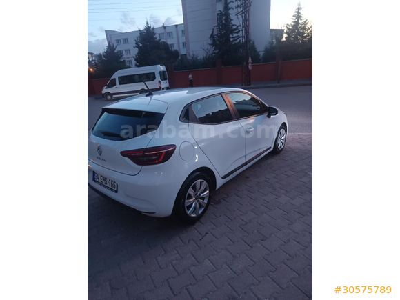 Sahibinden Renault Clio 1.0 SCe Joy 2021 Model