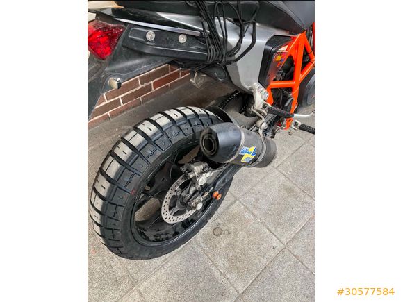 KTM duke 690 