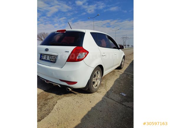 Sahibinden Kia Ceed 1.6 CRDi Cool 2012 Model Batman